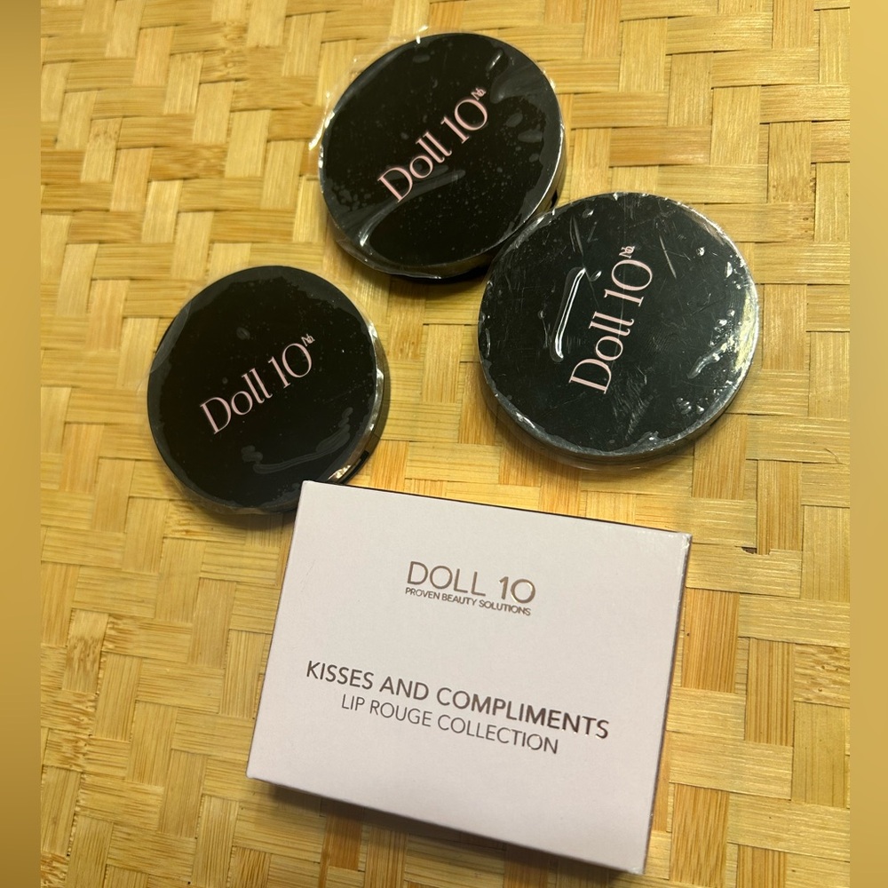 Doll10 Lipstick Trio and Blush Set